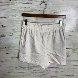 Kit and Ace Cream Athletic Shorts size medium